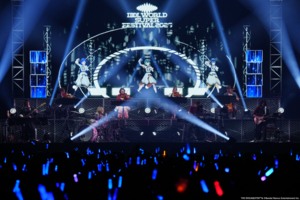 『アイマス』越境xRライブ“IWSF2026”2日目リポート。各ブランドが誇るボーカルアイドルのハイレベルな歌唱力と生バンドによるサウンドが会場を熱くする！