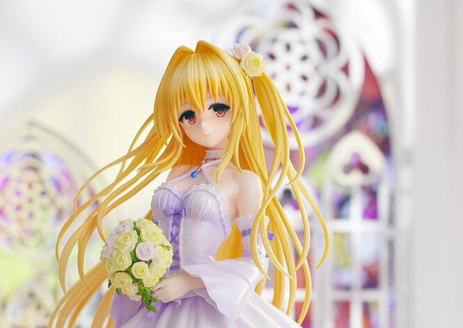 To LOVEる -とらぶる- ダークネス』ウェディングドレス姿の金色
