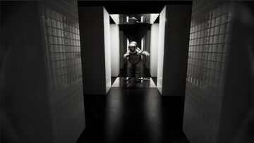 『BLACK WALLS』月の裏側に広がるリミナルスペース脱出ホラー。モノクロームの迷宮、静寂に潜む違和感、そして命を狙う“何か”――