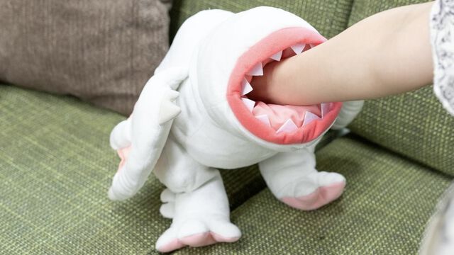 『モンハン』フルフルがカプッと噛みつくぬいぐるみがプライズとして登場。8月5週目より対象店舗に入荷【モンスターハンター】