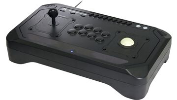 【アケアカ対応】ホリ新作アケコンが2027年発売。左右に付いたスティック、トラボ、パドル、ループレバーを自由に付け替え