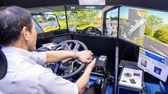 ホリが「自動車教習シミュレーター」を開発。作ったのは『電車でGO!』の生みの親・齋藤晃さんだった【TGS2026】