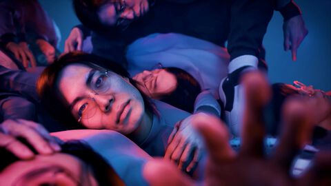 『リリリ・リスポーン』令和ロマン・髙比良くるま主演の“リスポーン”アクション、体験版が10月20日配信。自分の死体を足場や重りにして道を切り開け