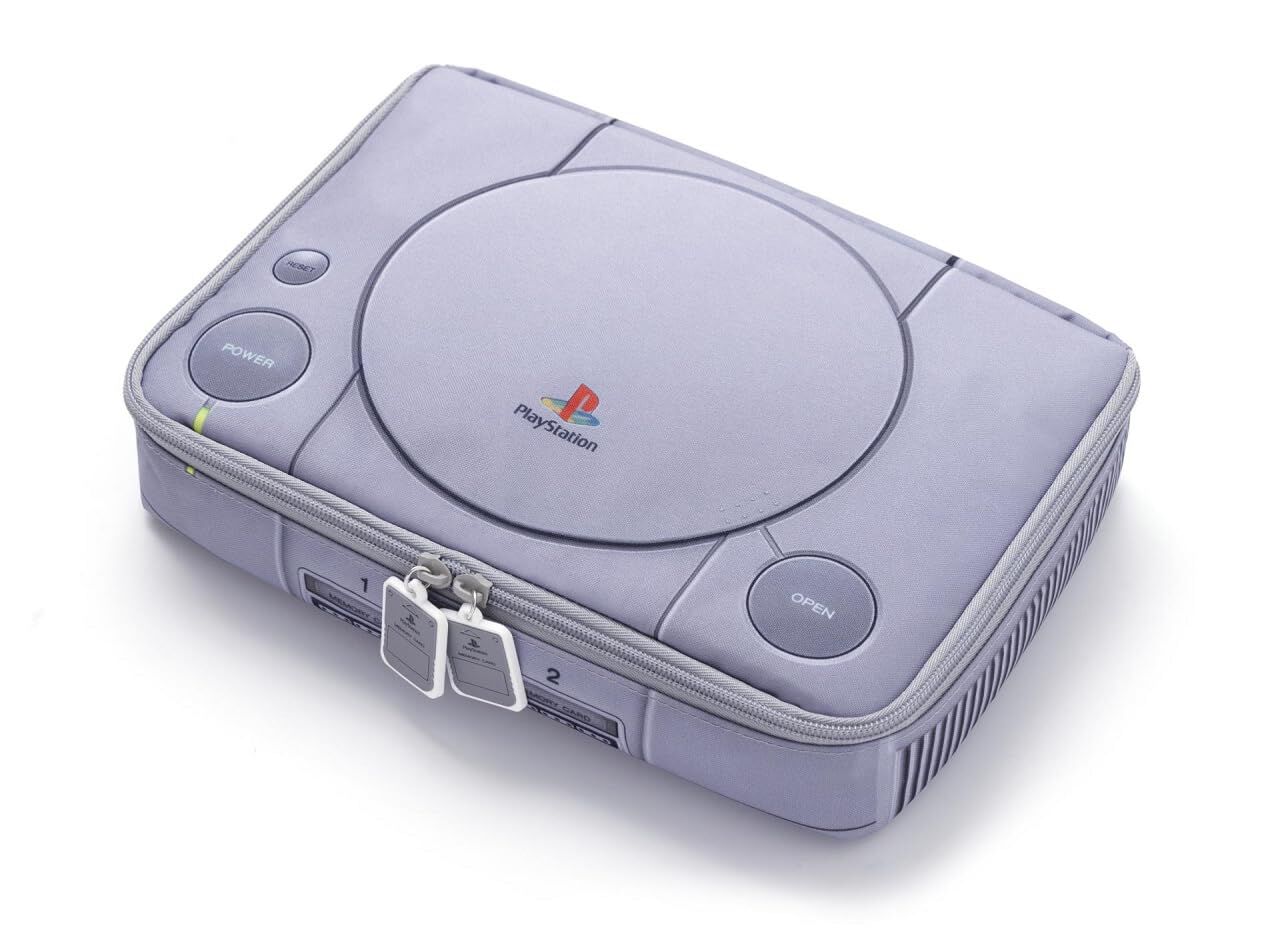 初代PlayStationの原寸大マルチケース付きBOOK New ver.』が本日発売