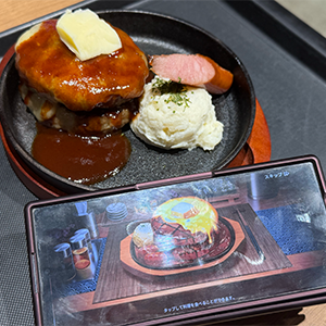 『カオゼロ』0.5周年コラボカフェレポ。星明かり食堂チーズハンバーグが狂気的な再現度。展示パネルでセレニエルに恋しちゃいました