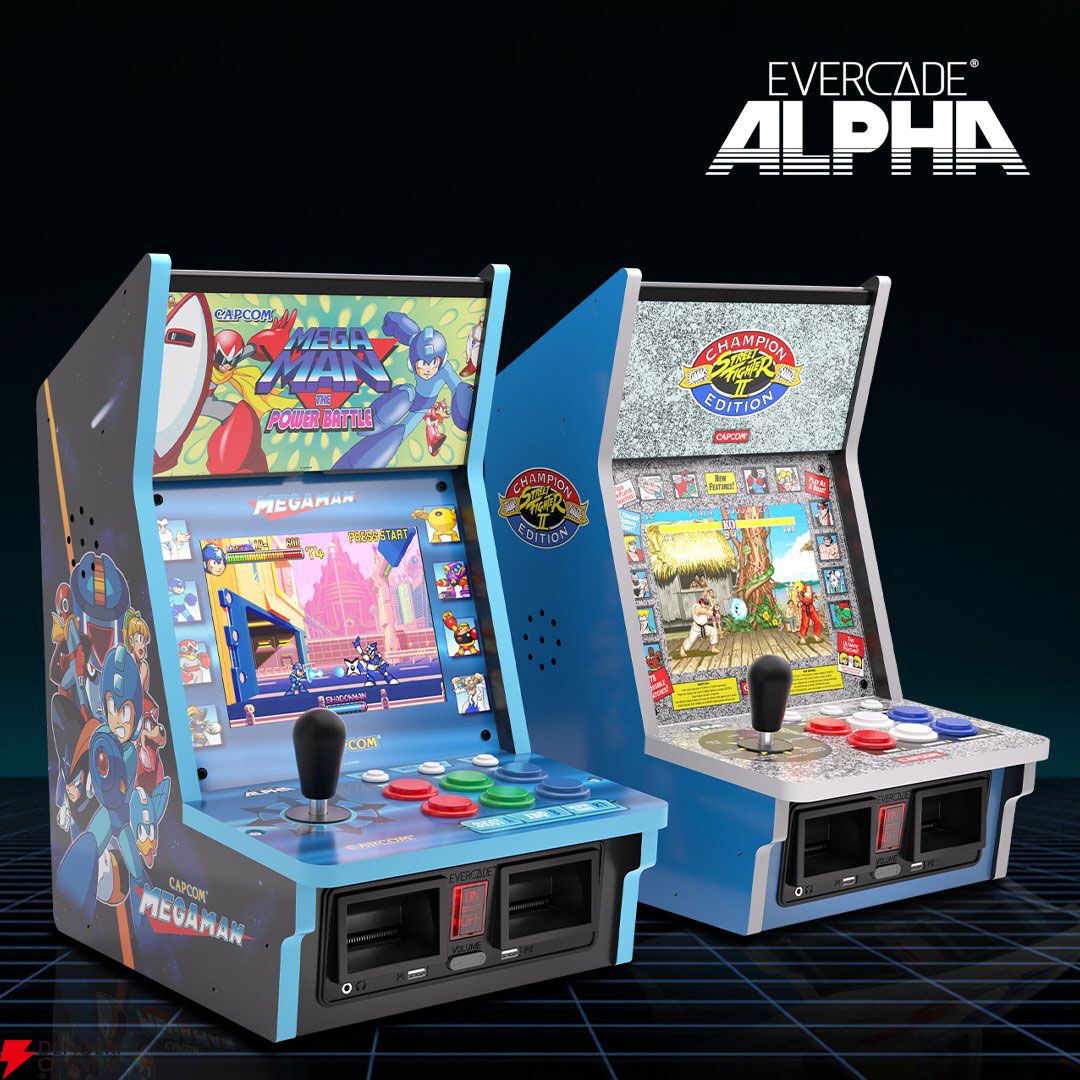 カプコン公式のライセンスを受けたアーケード筐体型ゲーム機『Evercade Alpha』が11月発売。『ストリートファイター』筐体と『ロックマン』筐体の2種（各6タイトル収録）  - 電撃オンライン