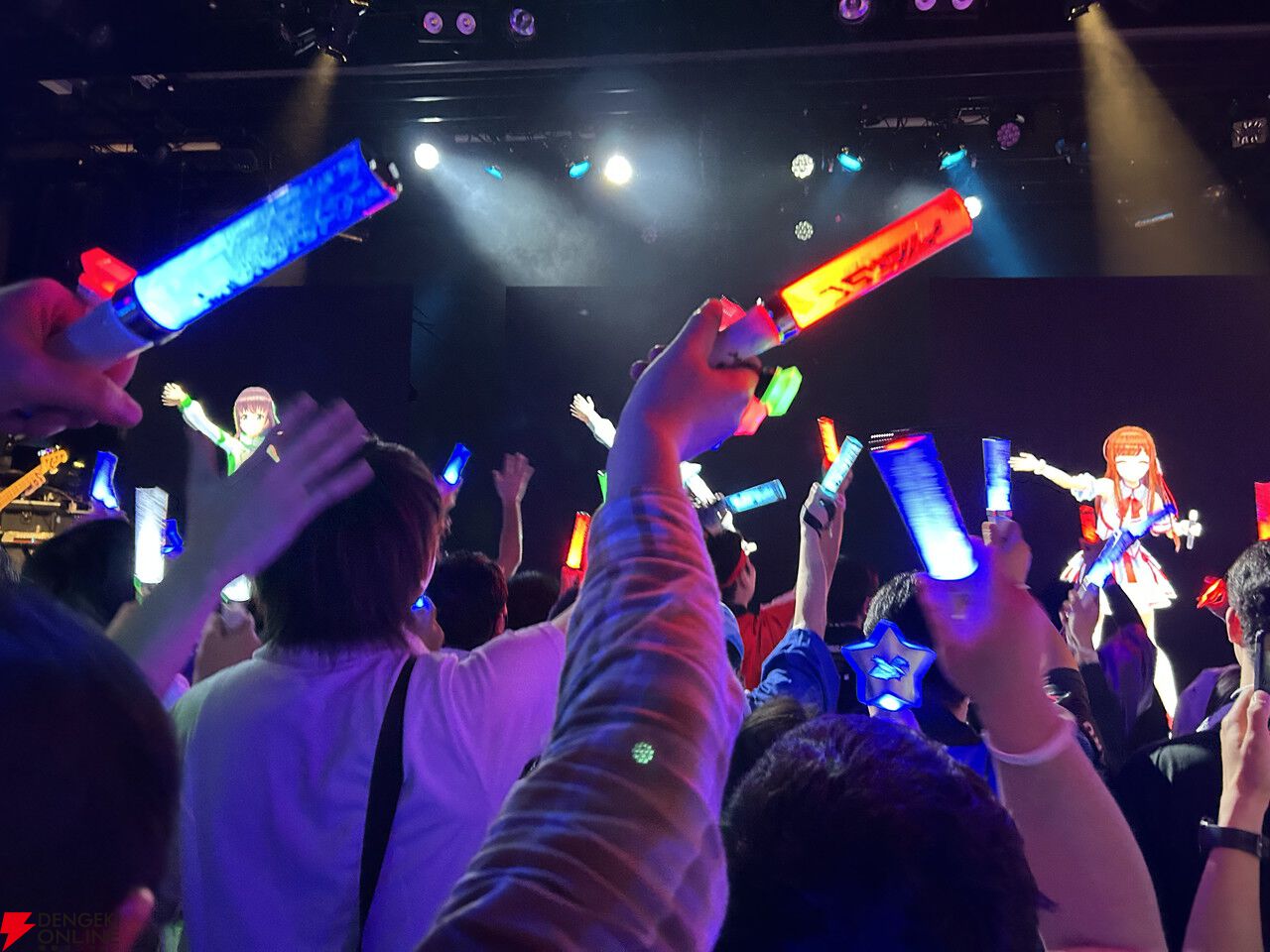 【独占コメントあり】VRアイドルえのぐのライブ“enogu Re:1st one-man Live -THE FIRST”にファンが現地参戦したら最高すぎた！ 独立した彼女たちの進む新たな一歩に涙……
