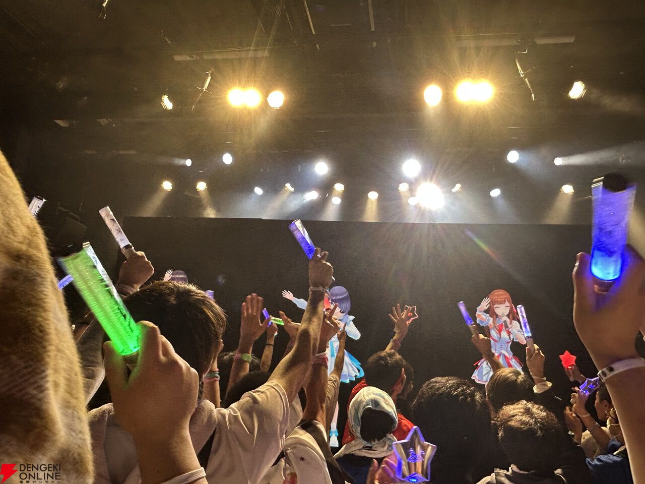 【独占コメントあり】VRアイドルえのぐのライブ“enogu Re:1st one-man Live -THE FIRST”にファンが現地参戦したら最高すぎた！ 独立した彼女たちの進む新たな一歩に涙……