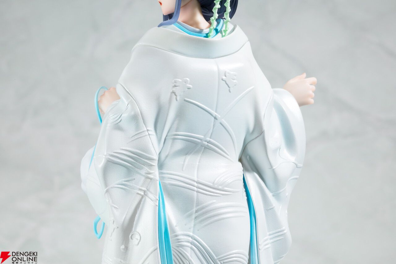 青ブタ』桜島麻衣が白無垢姿に。振り向き姿や赤く染まった頬が可憐で