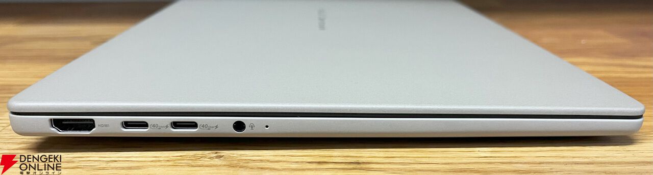 日本特別モデル『ASUS Zenbook SORA』は持ち運びラクラクの超軽量