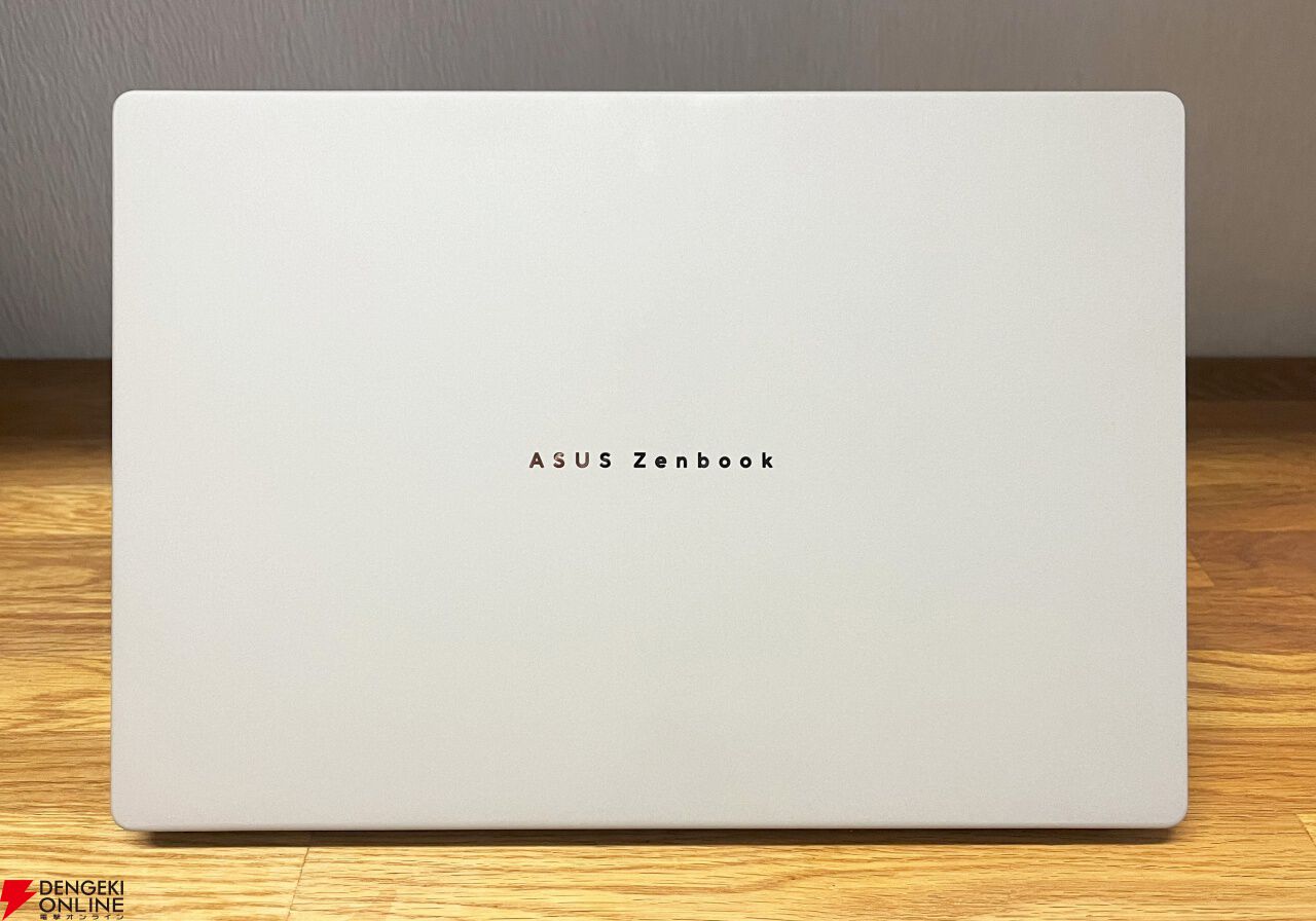 日本特別モデル『ASUS Zenbook SORA』は持ち運びラクラクの超