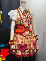 『アイプラ』衣装展（前期）フォトレポート。繊細で美麗なグループ＆VENUS PARTY The Second衣装に会場中のマネージャーが釘付けに【アイドリープライド】