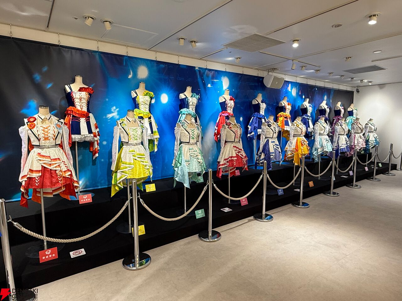 アイプラ アイドリープライド 白石沙季 メンバーカラーライブTシャツ アイプラ アイドリープライド 白石沙季 メンバーカラーライブTシャツ