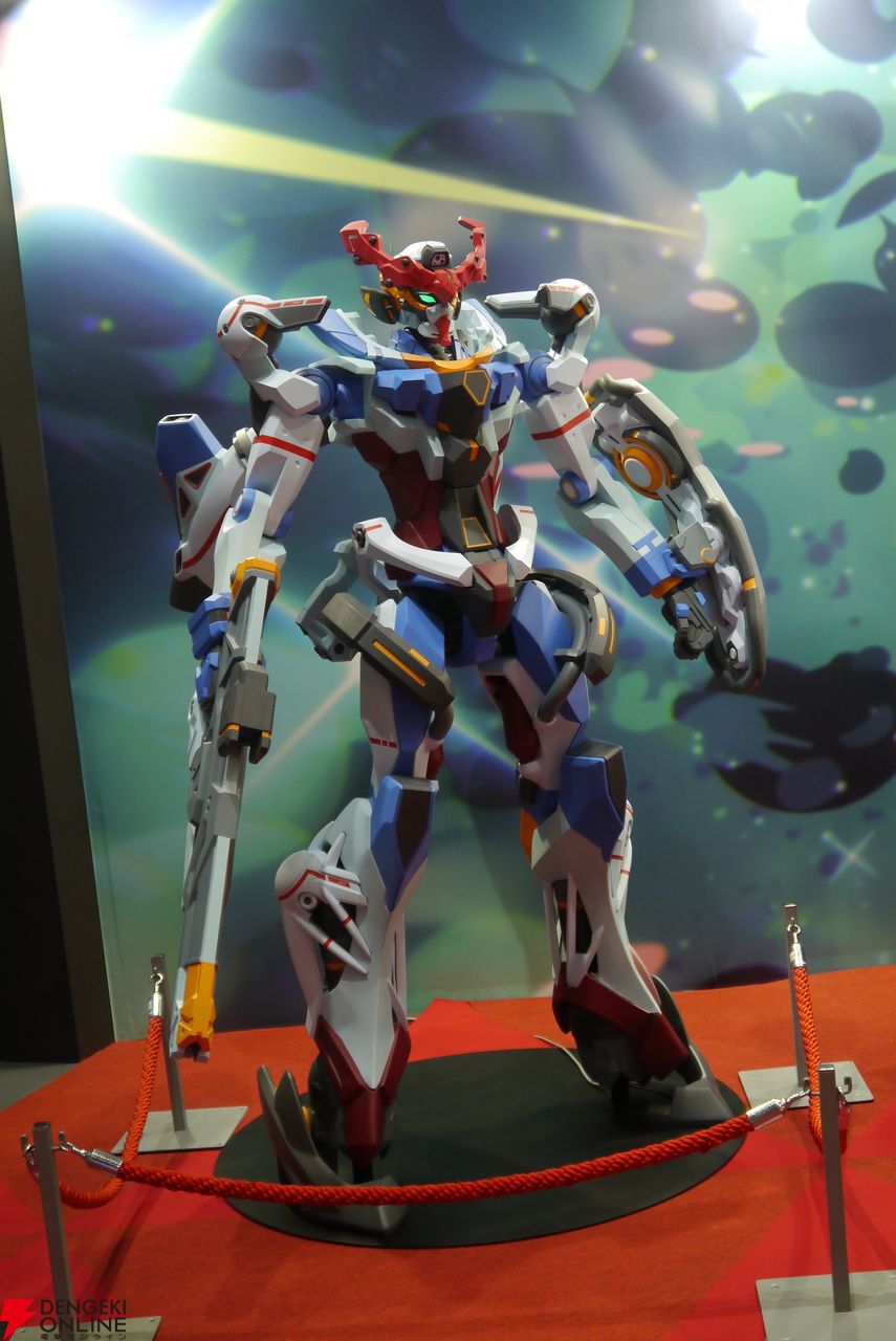 ジークアクスの1/1サイズのヘッドがお出迎え！ バンダイナムコグループ