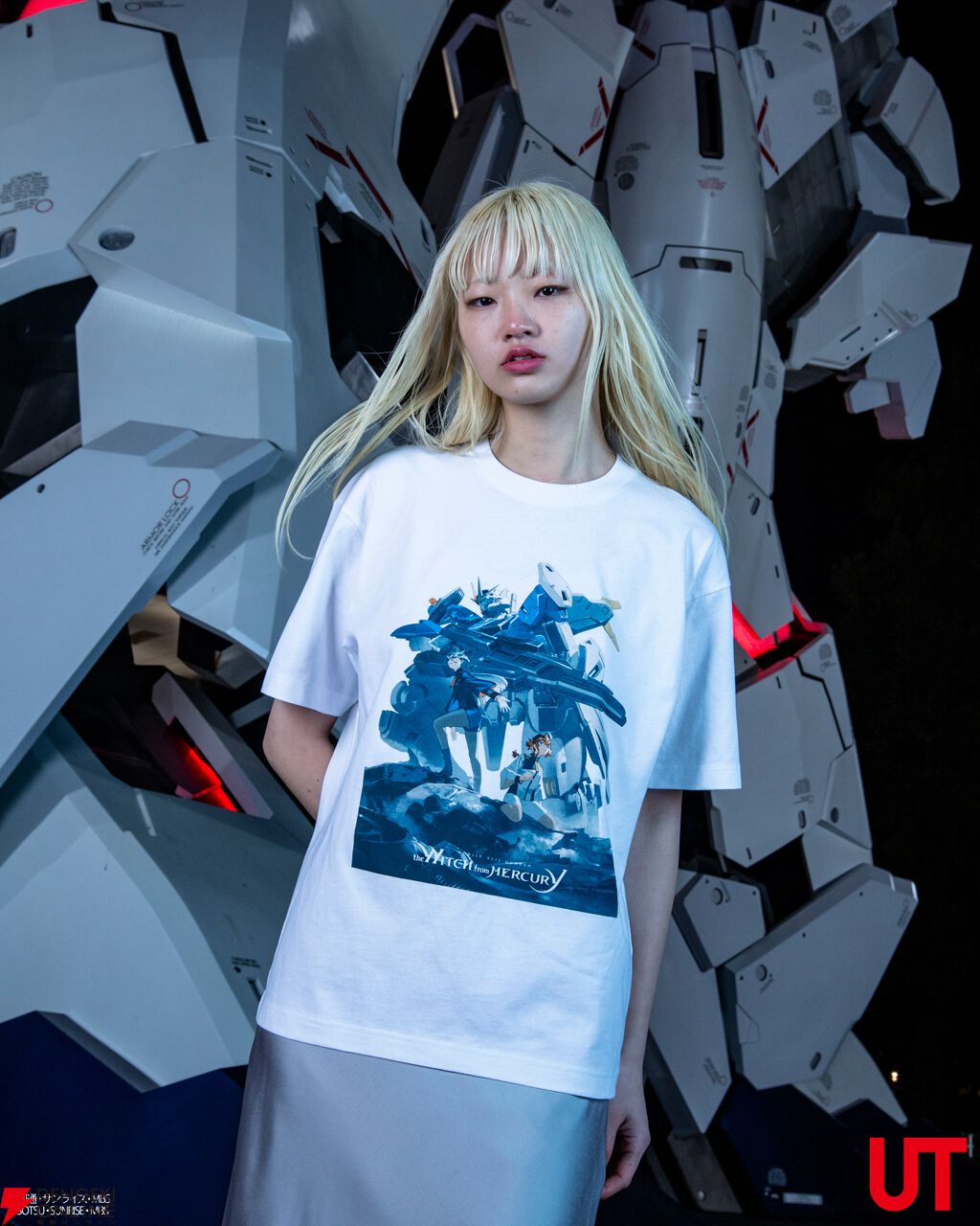 お歳暮･冬ギフト2024｜ギフト・贈り物はセブン ガンダム×ユニクロUT】ガンダムシリーズ45周年を記念したTシャツ Tシャツ・アパレル