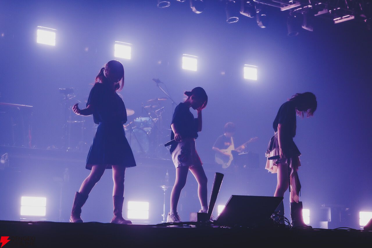 She is Legend×トゲナシトゲアリ対バンライブ“SOUL ＆ CRY