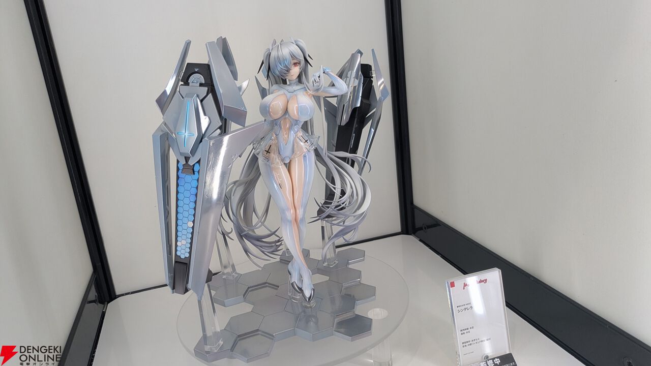 ニケ』新作フィギュアまとめ。圧倒的強者のオーラが漂うシンデレラが