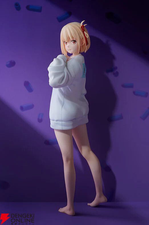 リコリコ』注目のグッズまとめ。サンリオコラボアクリルボード