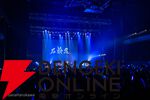 石鹸屋のステージはまさに“体感5分”。激しいロック調の楽曲で一気に駆け抜け、ZUNさんいじりにも笑いが【ロスワライブ2025レポ⑤】