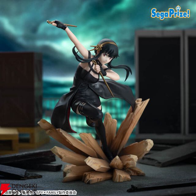 『スパイファミリー』いばら姫・ヨルが躍動感あふれるポージング＆大迫力の台座でフィギュア化