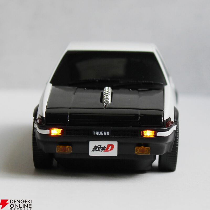『頭文字D』藤原拓海のトヨタAE86型の無線マウスが発売中。ヘッドライト・リアライトが点灯