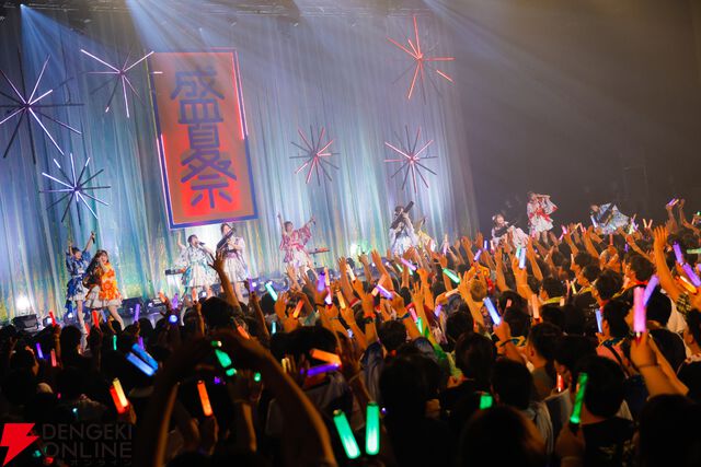 豊洲で『アイプラ』の“お祭り”が開催！ 夏らしさ全開の新曲やハルヒ曲、魚魚っとさん音頭まで網羅した神セトリに大興奮だった“盛夏祭”をレポート【ことめぐのアイプラ日記#3】