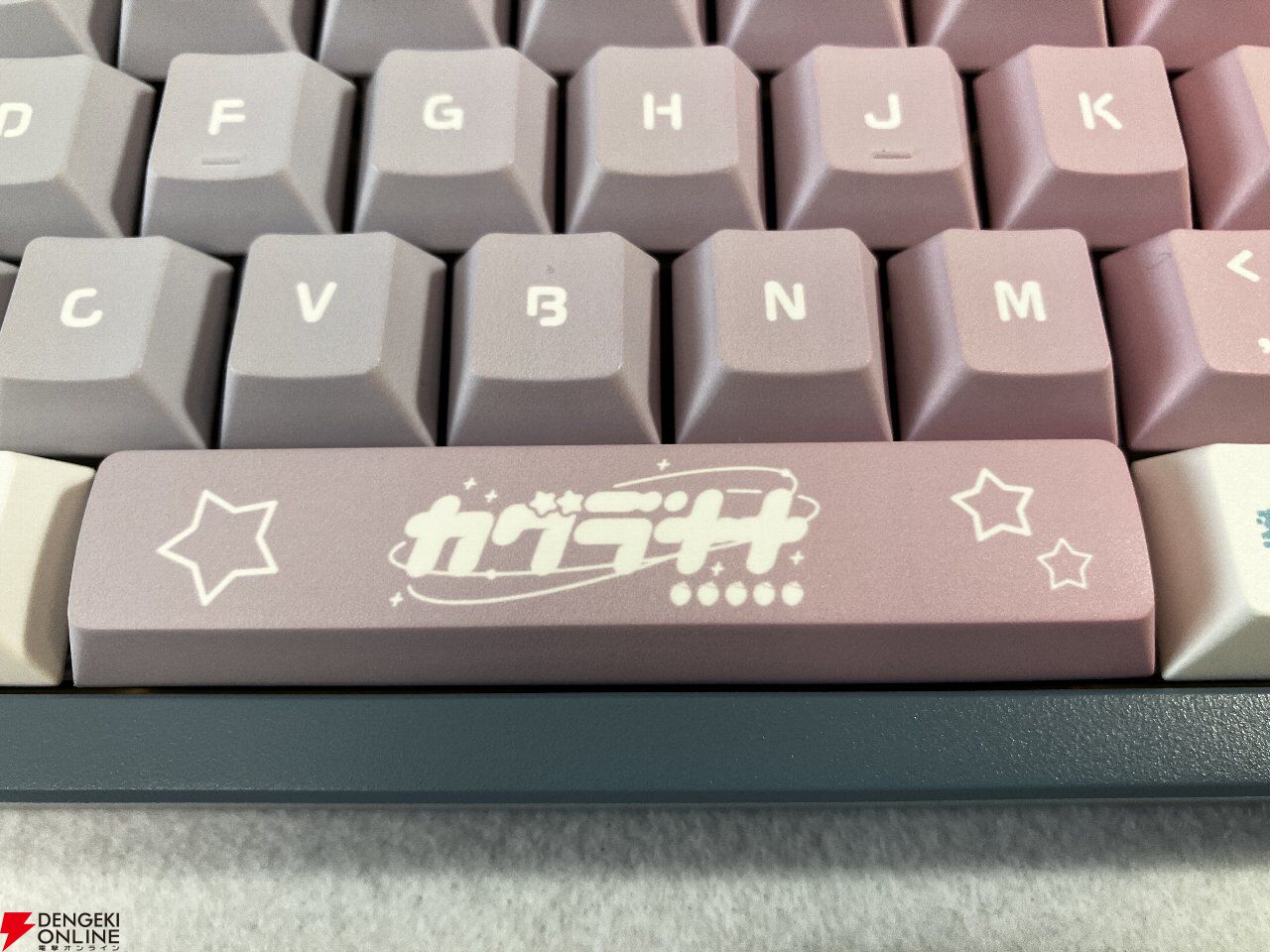 レビュー】カグラナナさんのコラボゲーミングキーボード＆マウスパッド