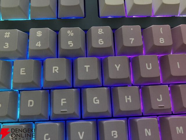 【レビュー】カグラナナさんのコラボゲーミングキーボード＆マウスパッドは本人描き下ろしイラストのこだわりがすごい。高性能＆高耐久でふだん使いにも最適