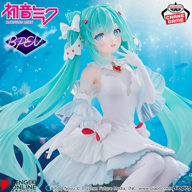 【初音ミク】クリオネ衣装の新作フィギュアが幻想的で美しい。ふんだんに使われたクリア素材や金のメタリック塗装など隅々までじっくり見たくなる