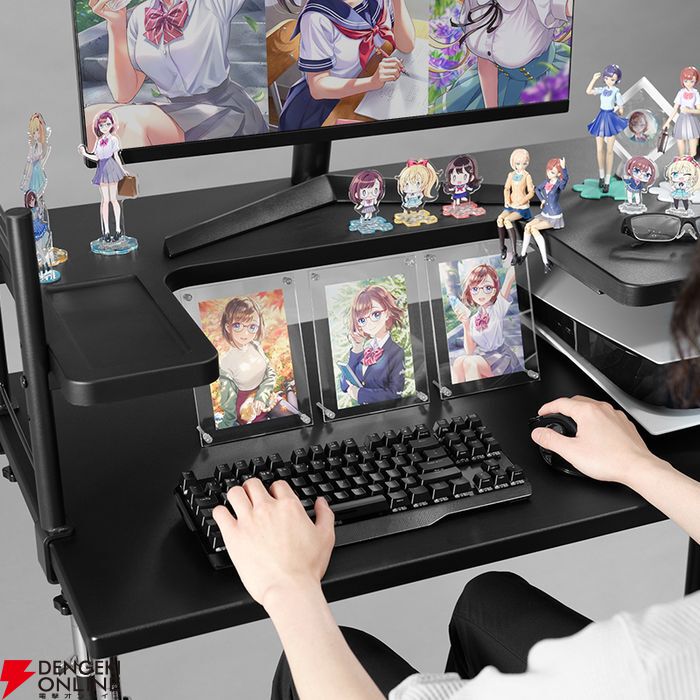 バウヒュッテ 大型デスクラック＆タペストリー専用ハンガー発売