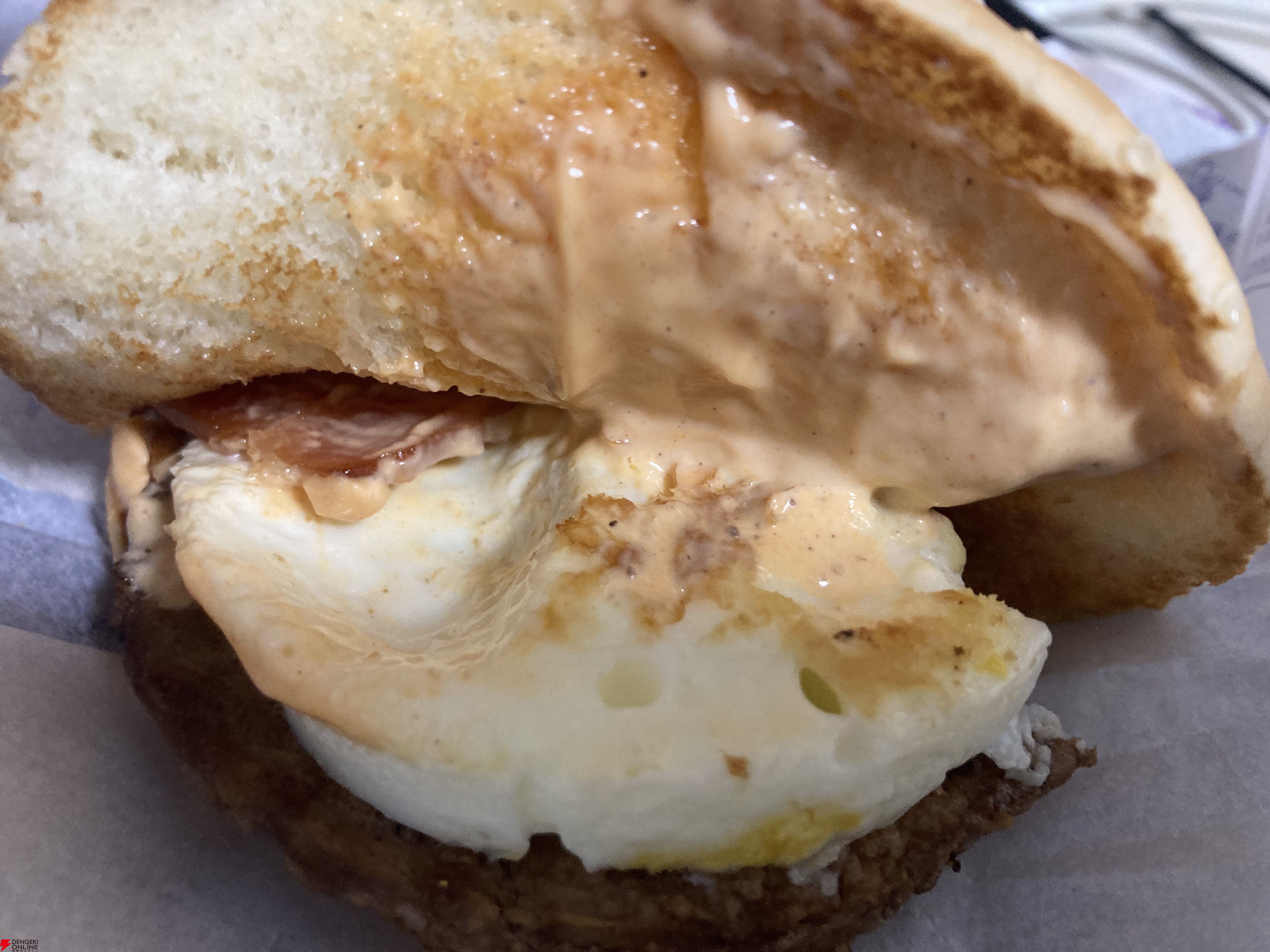 【食レポ】マックの月見バーガーはやはり王道で美味い！プリプリのたまごに肉肉しいベーコンが最高