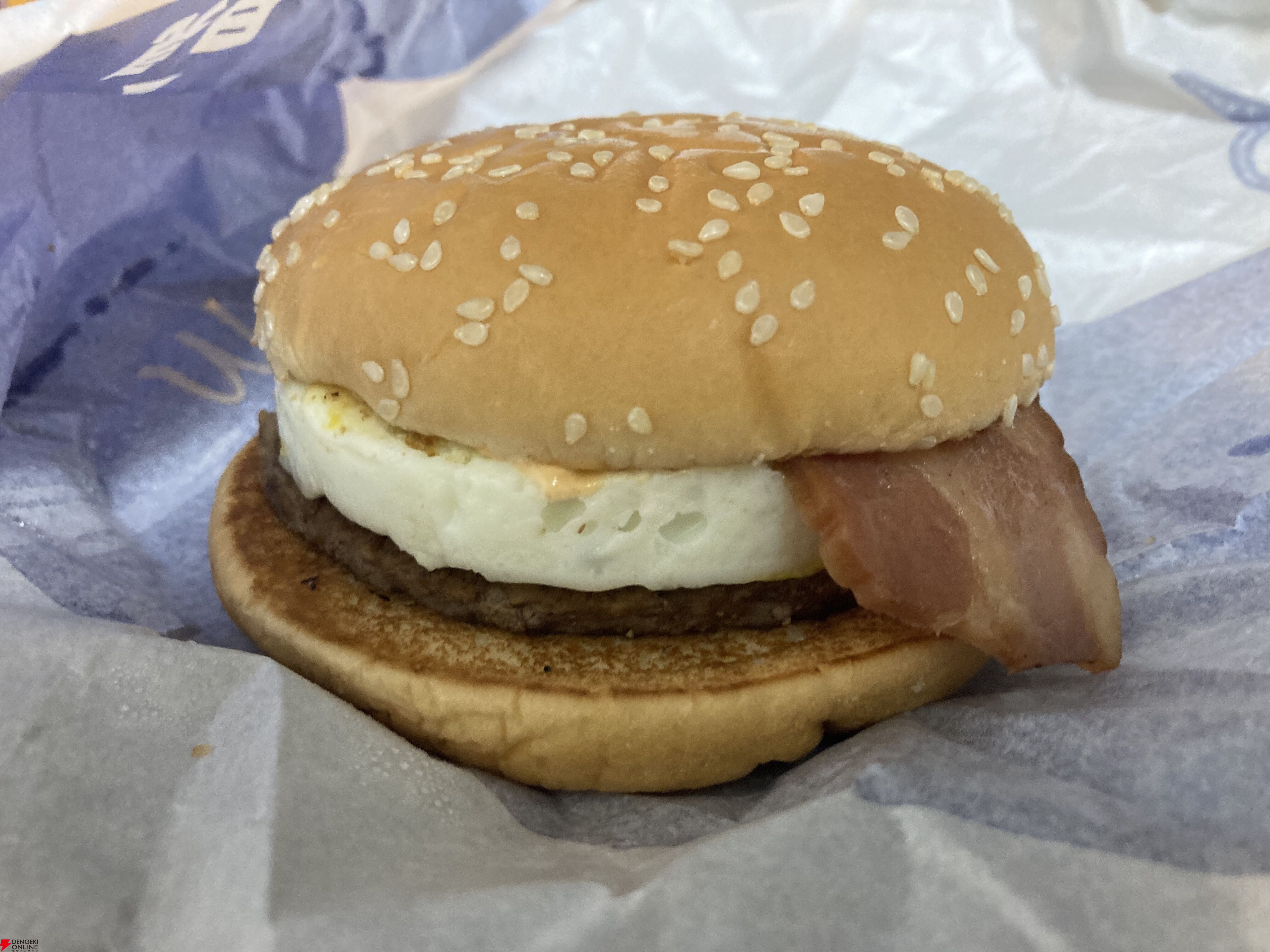 【食レポ】マックの月見バーガーはやはり王道で美味い！プリプリのたまごに肉肉しいベーコンが最高