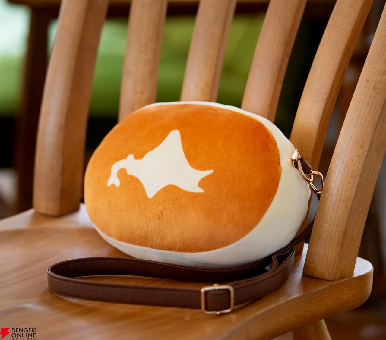 話題の『北海道チーズ蒸しケーキ ほんものみたいなふわふわポーチBOOK