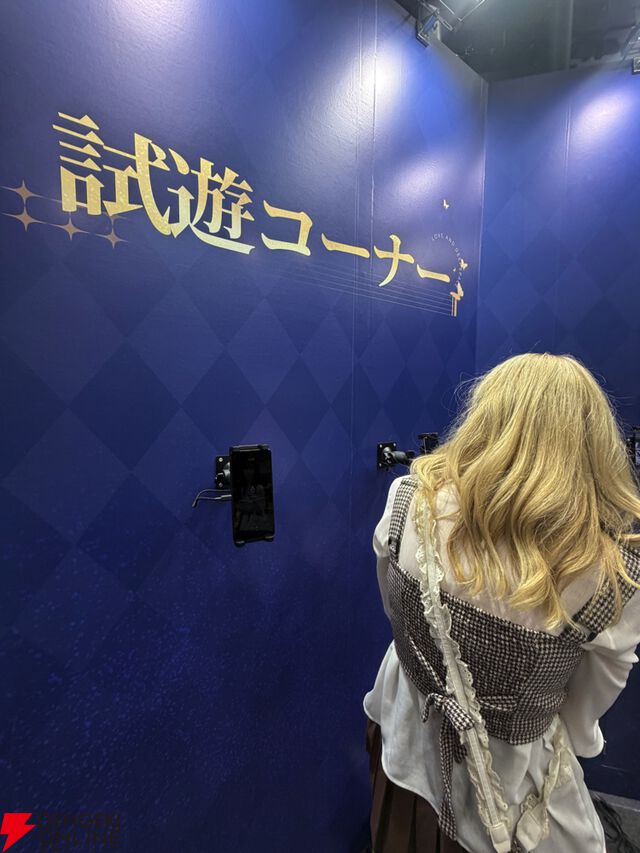 あなたはどのカレに寄り添いたい？ 特大アクリルパネルと2ショットが撮れる『恋と深空』やふわふわ浮かぶニキ＆モモが見られるINFOLD GAMESブースレポート【TGS2025】