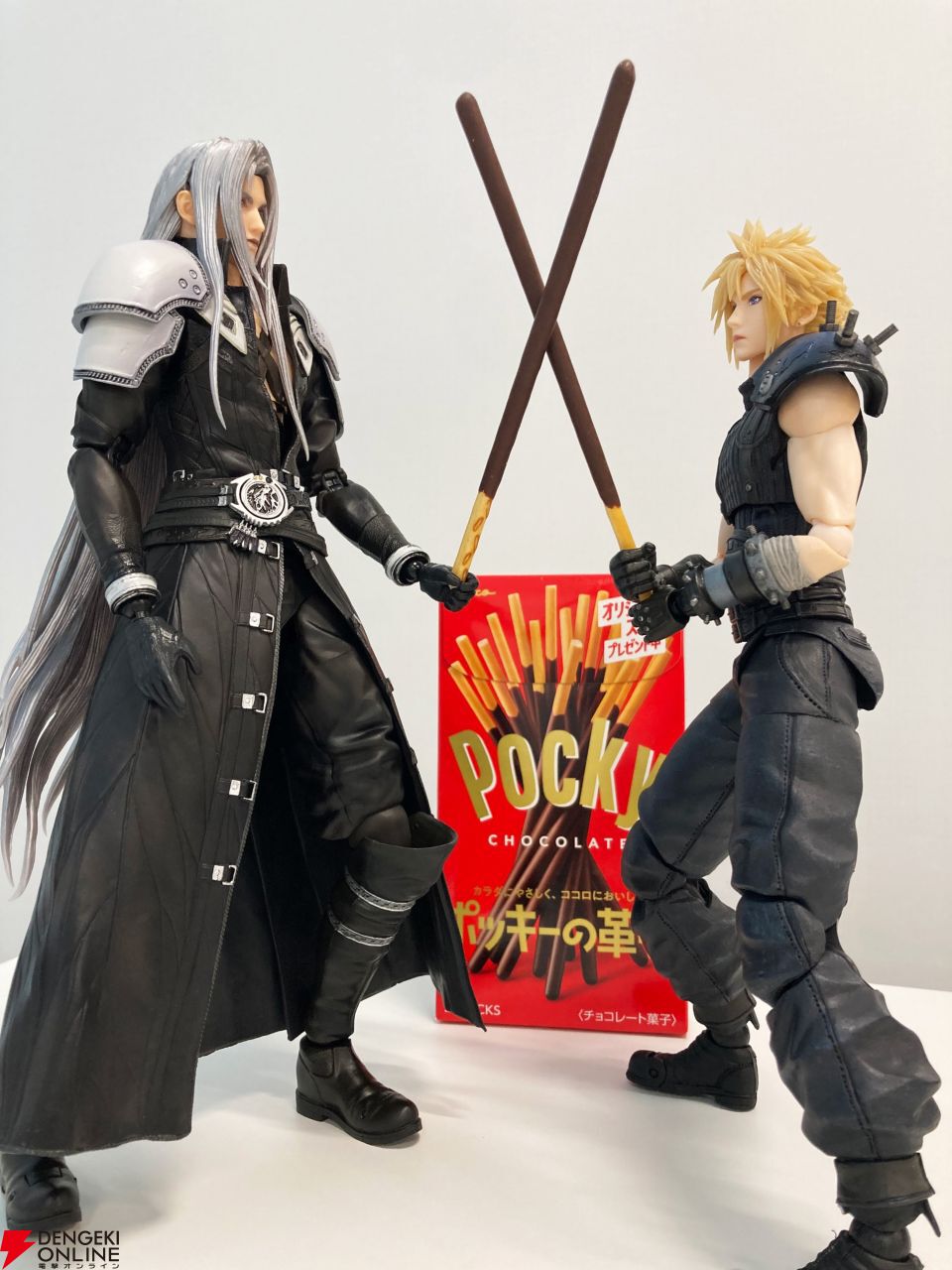 FF7】クラウドとセフィロスがポッキーで交戦。フィギュアの絶妙な表情