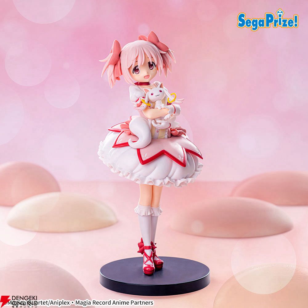 【500体限定】キュウべえ 等身大フィギュア 魔法少女まどか☆マギカ マギレコ』まどかのフィギュアが再登場。キュゥべえを抱いたポーズと