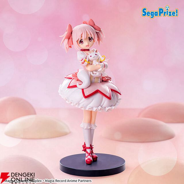 『マギレコ』まどかのフィギュアが再登場。キュゥべえを抱いたポーズと笑顔がかわいい