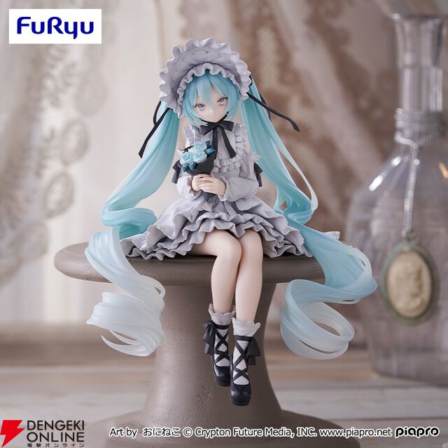 【初音ミク】ぬーすとフィギュア新作“ヴィンテージドール”の空気感がすごい。モノトーンの衣装でまとめられた見入るデザイン