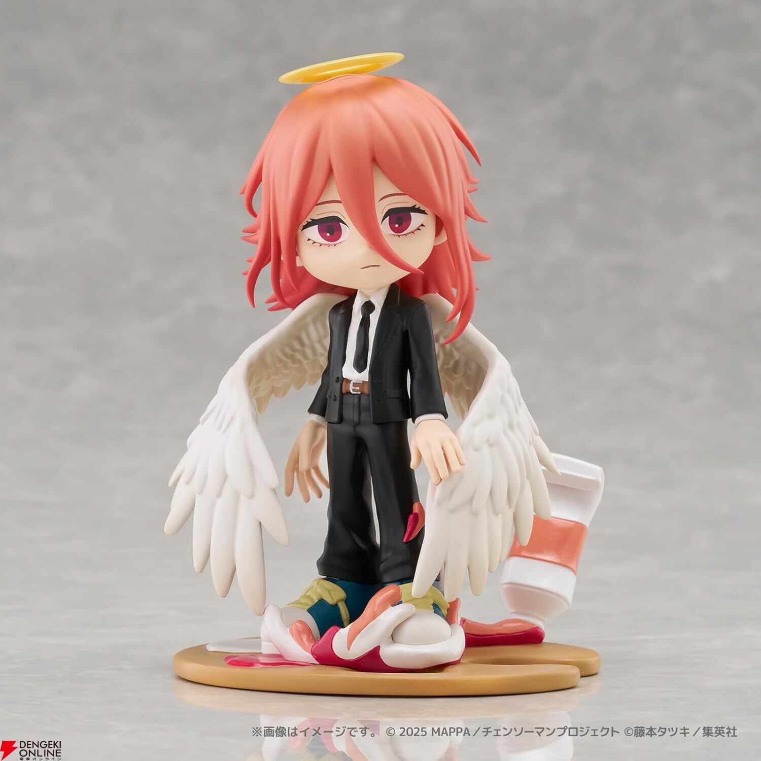 劇場版『チェンソーマン レゼ篇』よりレゼ、早川アキ、天使の悪魔が3頭