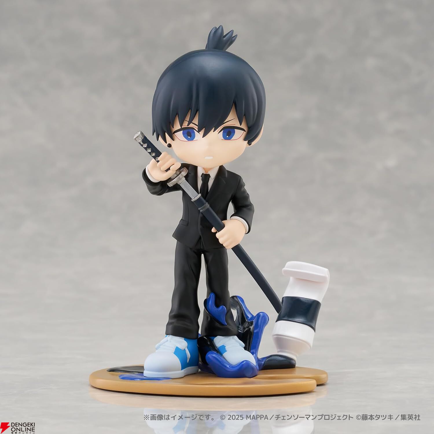 劇場版『チェンソーマン レゼ篇』よりレゼ、早川アキ、天使の悪魔が3頭