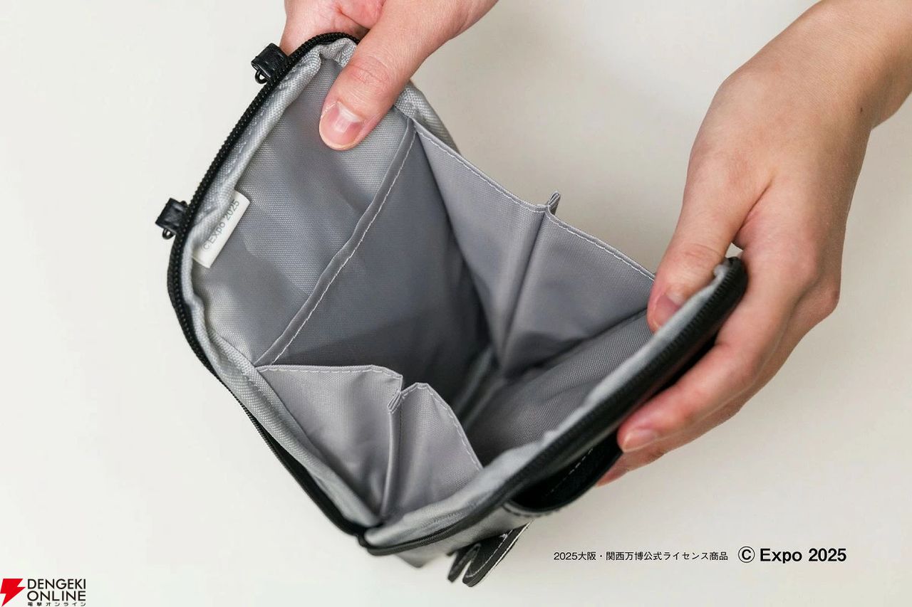 希少な黒ミャクミャクグッズ！『ミャクミャク スマホポシェットBOOK