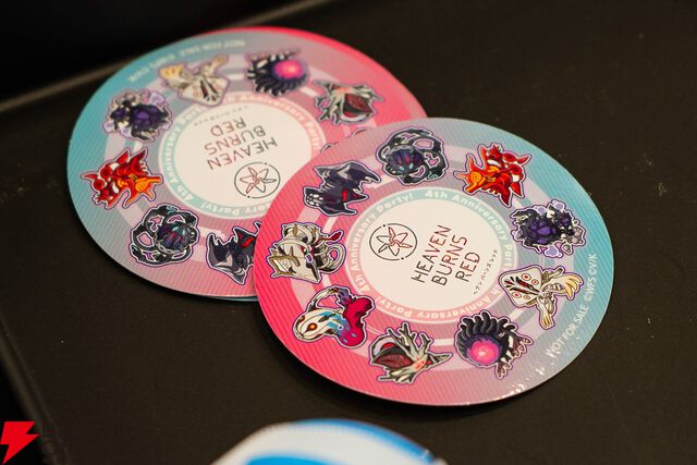 “ヘブンバーンズレッド 4th ANNIVERSARY PARTY”レポート。的当ては意外と難しい!? ARフォトコーナーは思い出作りに最適、公式コスプレイヤーも愛たっぷり！【ヘブバン日記#244】