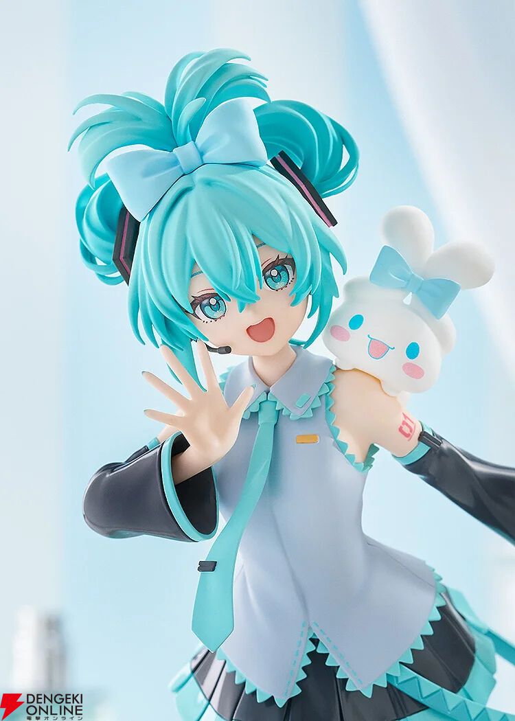 初音ミク×シナモロール】お揃いでアップにした髪型が新鮮♡ しゅがお氏