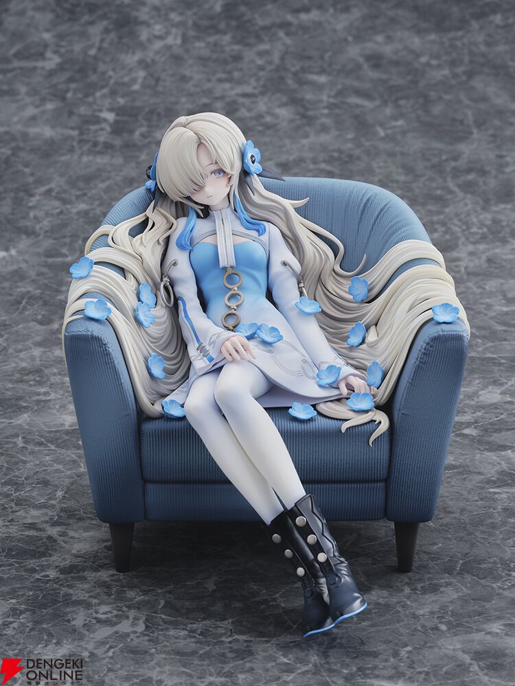 バーチャルシンガー・ヰ世界情緒の普遍体《ネモフィラ》フィギュアが