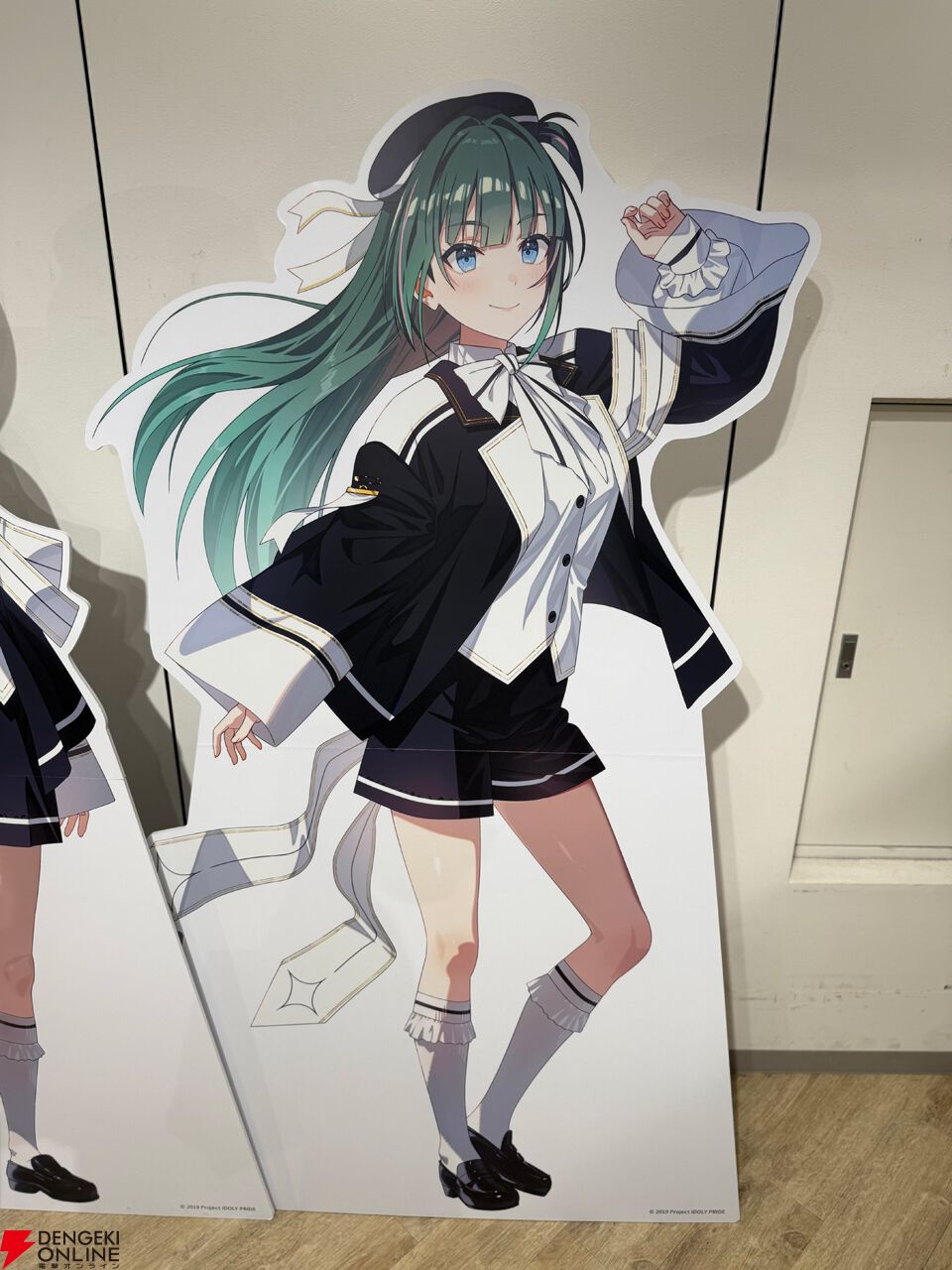 『アイドリープライド』広々した会場に並ぶ描き下ろし衣装パネル、ライブ衣装展示が壮観で眼福！ グッズ展示に物欲がそそられた“POP UP STORE～Stylish Choir～”フォトレポート【ことめぐのアイプラ日記#10】