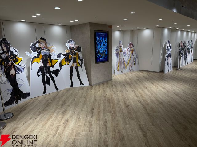 『アイドリープライド』広々した会場に並ぶ描き下ろし衣装パネル、ライブ衣装展示が壮観で眼福！ グッズ展示に物欲がそそられた“POP UP STORE～Stylish Choir～”フォトレポート【ことめぐのアイプラ日記#10】