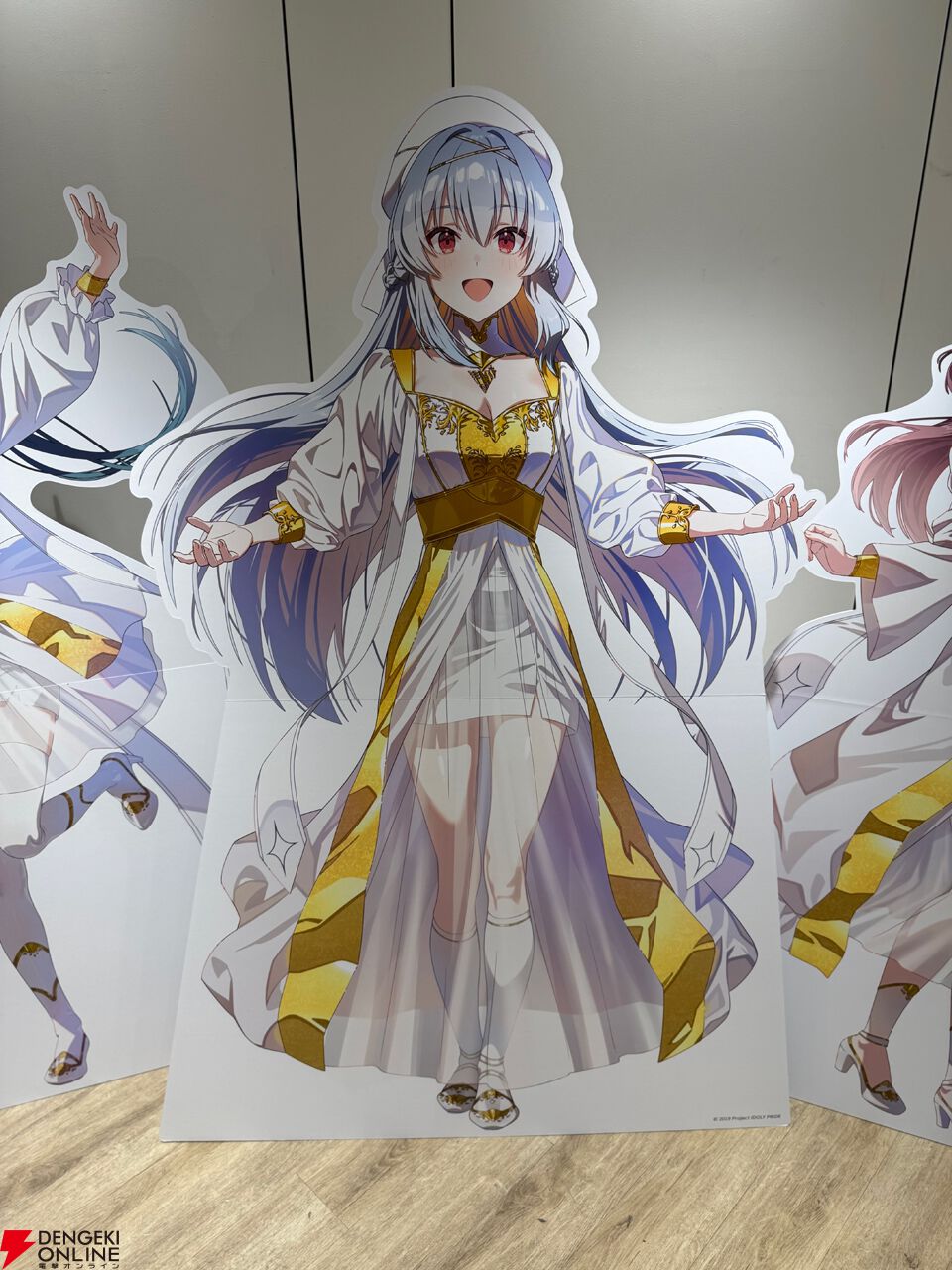 『アイドリープライド』広々した会場に並ぶ描き下ろし衣装パネル、ライブ衣装展示が壮観で眼福！ グッズ展示に物欲がそそられた“POP UP STORE～Stylish Choir～”フォトレポート【ことめぐのアイプラ日記#10】