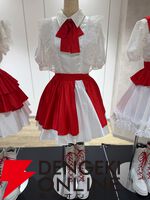 『アイドリープライド』広々した会場に並ぶ描き下ろし衣装パネル、ライブ衣装展示が壮観で眼福！ グッズ展示に物欲がそそられた“POP UP STORE～Stylish Choir～”フォトレポート【ことめぐのアイプラ日記#10】