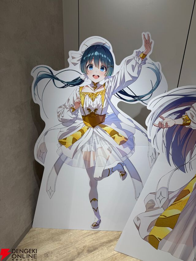 『アイドリープライド』広々した会場に並ぶ描き下ろし衣装パネル、ライブ衣装展示が壮観で眼福！ グッズ展示に物欲がそそられた“POP UP STORE～Stylish Choir～”フォトレポート【ことめぐのアイプラ日記#10】