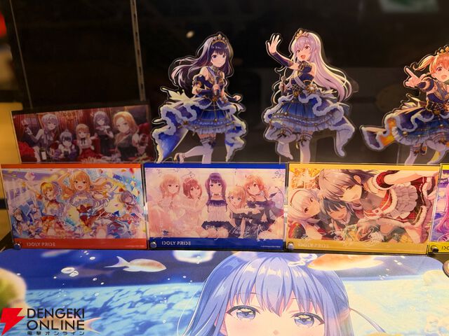 『アイドリープライド』広々した会場に並ぶ描き下ろし衣装パネル、ライブ衣装展示が壮観で眼福！ グッズ展示に物欲がそそられた“POP UP STORE～Stylish Choir～”フォトレポート【ことめぐのアイプラ日記#10】